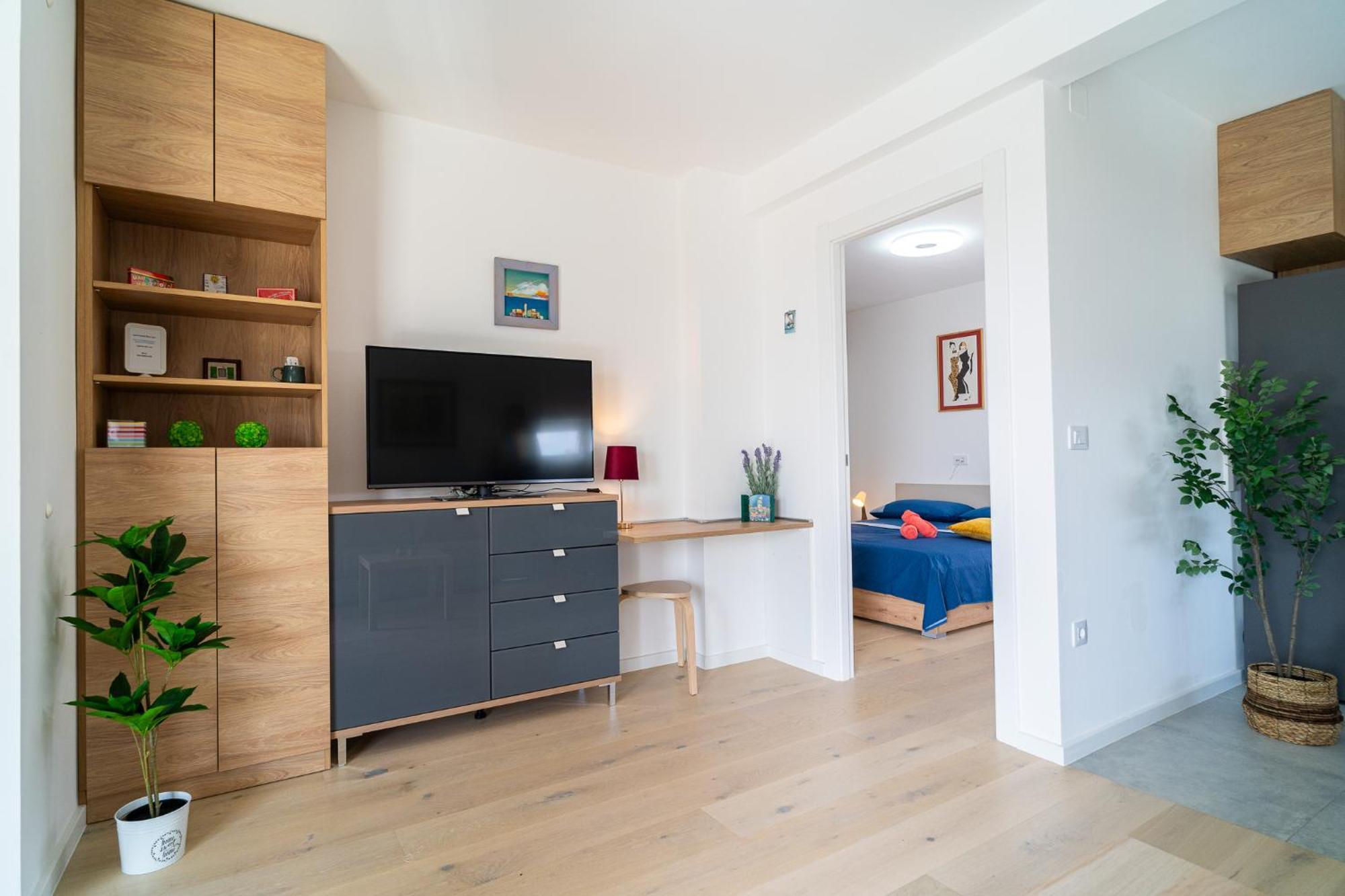 Duo Lipa By Belmont Realty Zadar